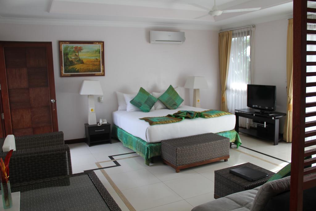 Jimbaran Cliffs Private Pool Hotel & Spa Exterior photo