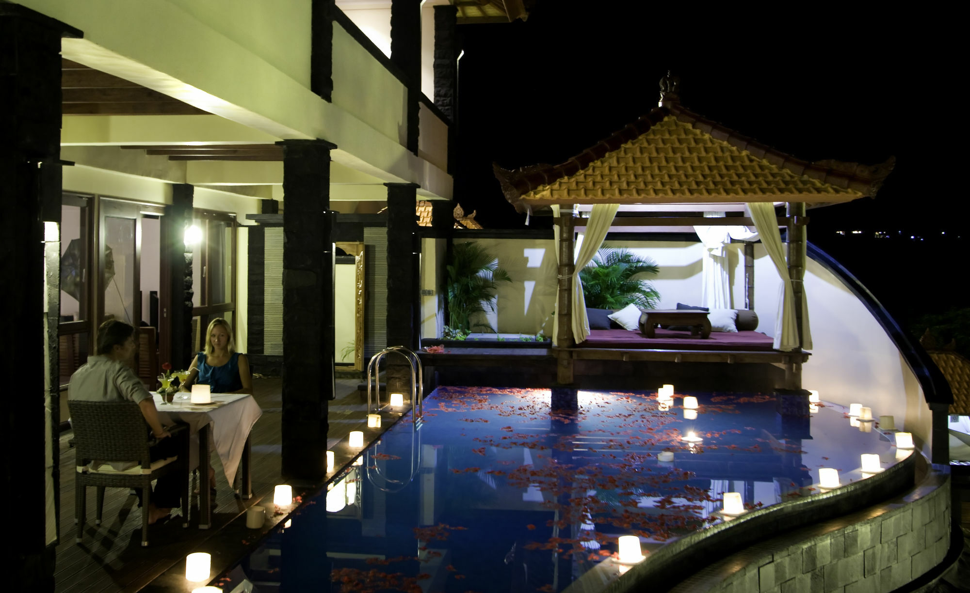 Jimbaran Cliffs Private Pool Hotel & Spa Exterior photo